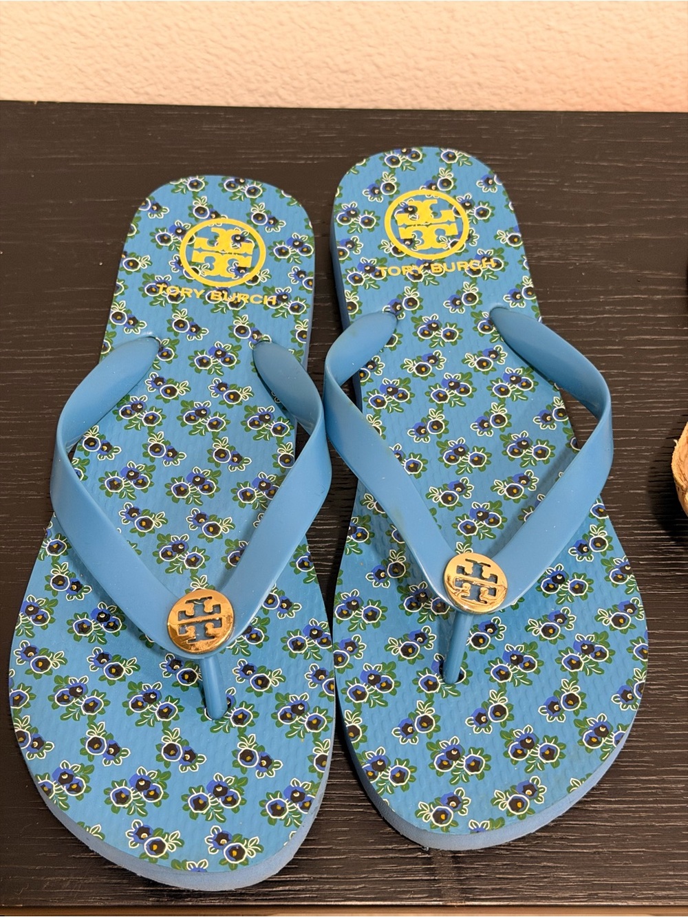 Summer Sandals Bundle|Size 9 - Picture 4 of 4